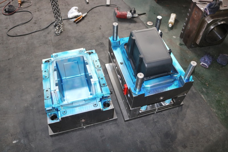 塑料工具盒模具加工，黃巖工具盒模具加工廠家
